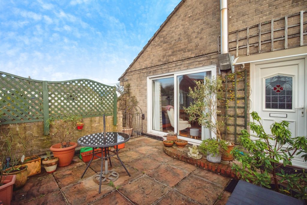 Property photo 2 of 17