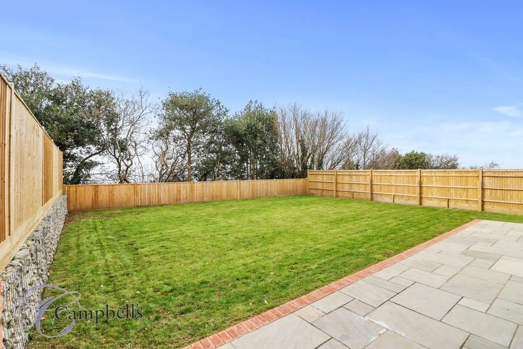 Property photo 2 of 24