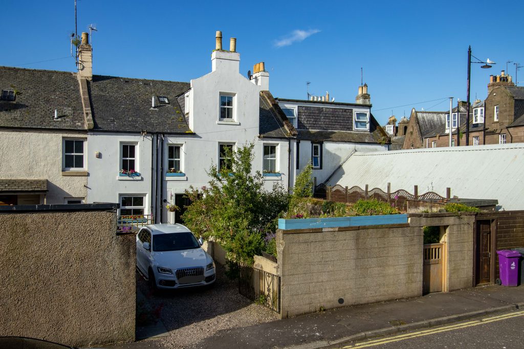 Property photo 1 of 26 4 St Mary's Road