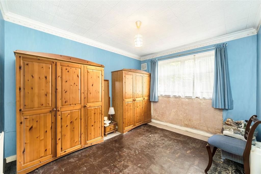 Property photo 3 of 6