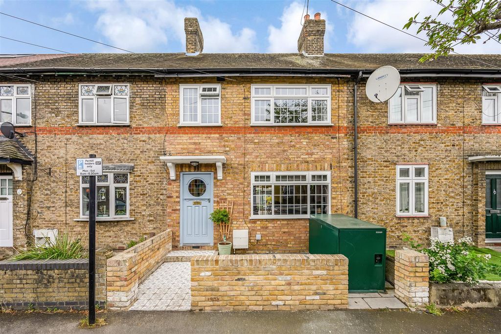Property photo 3 of 41
