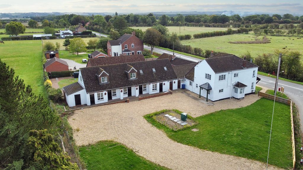 Property photo 1 of 38