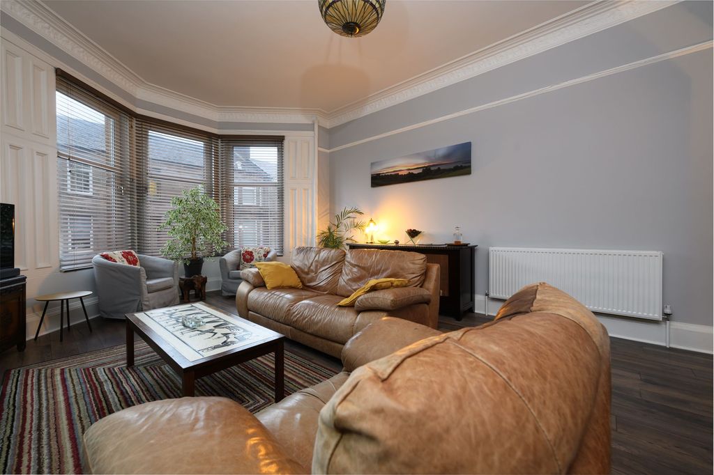 Property photo 2 of 24