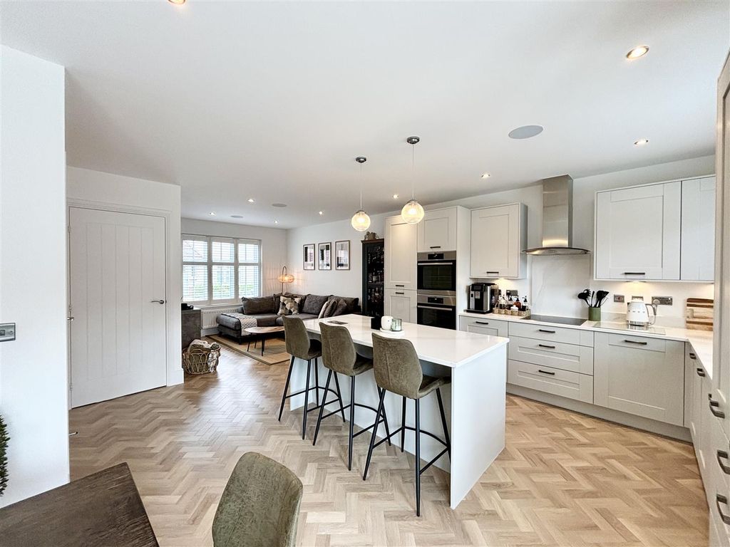 Property photo 2 of 41 Living Kitchen/Diner