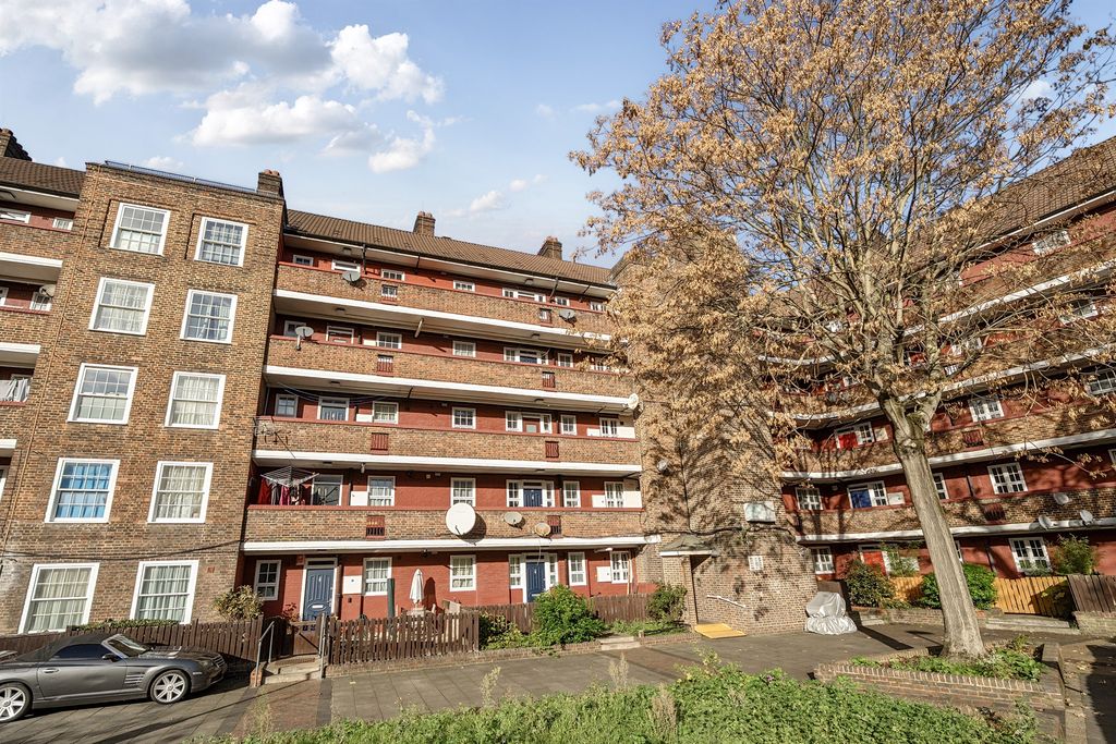 Property photo 3 of 13