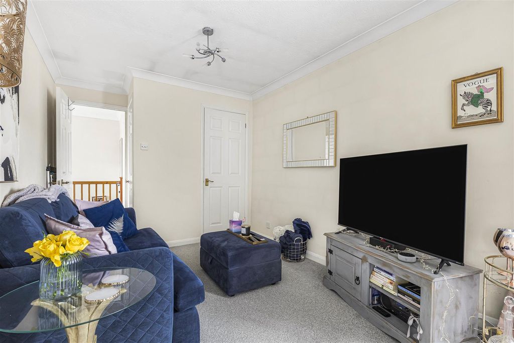 Property photo 3 of 12 6_55014.Jpg