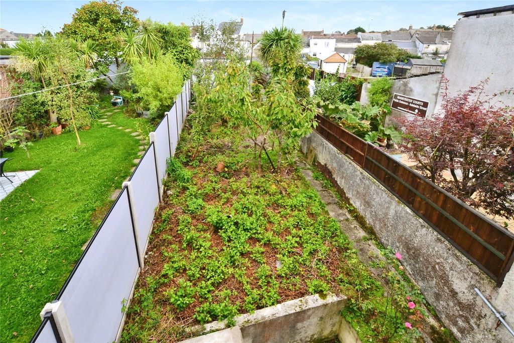 Property photo 2 of 13 Picture No. 05