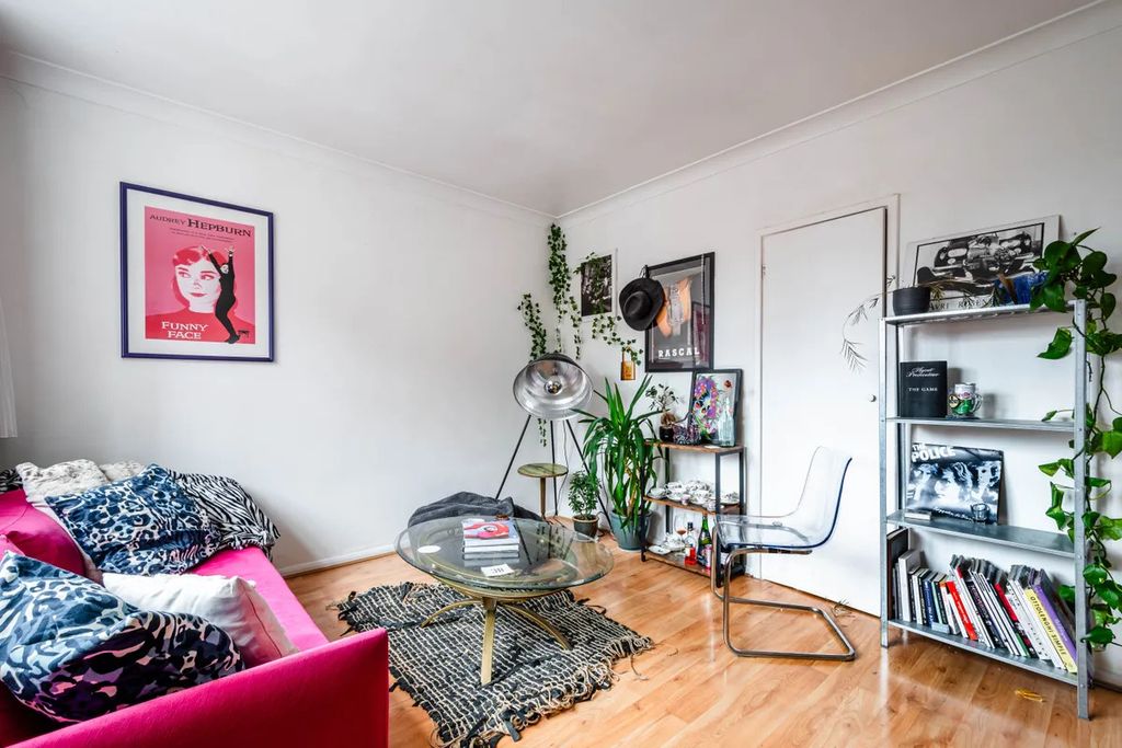 Property photo 3 of 11 Photo 5