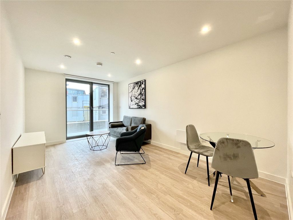 Property photo 2 of 13 2