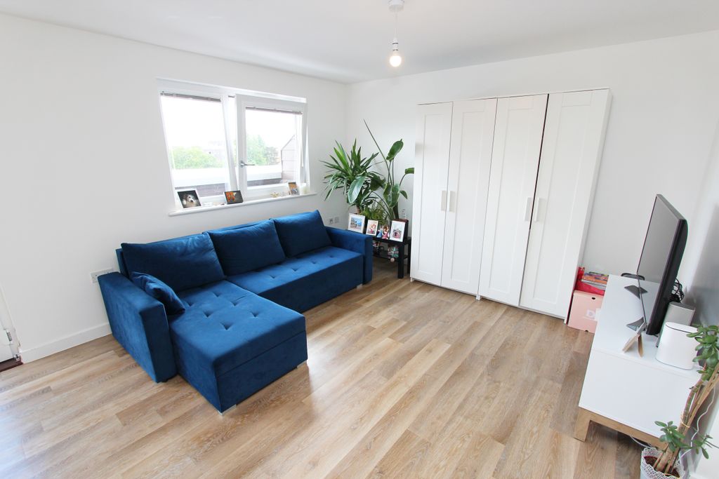 Property photo 1 of 16 Img_5391A