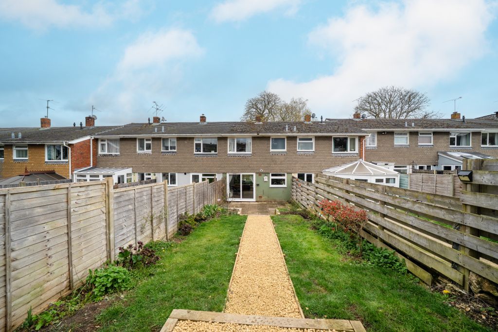 Property photo 2 of 20