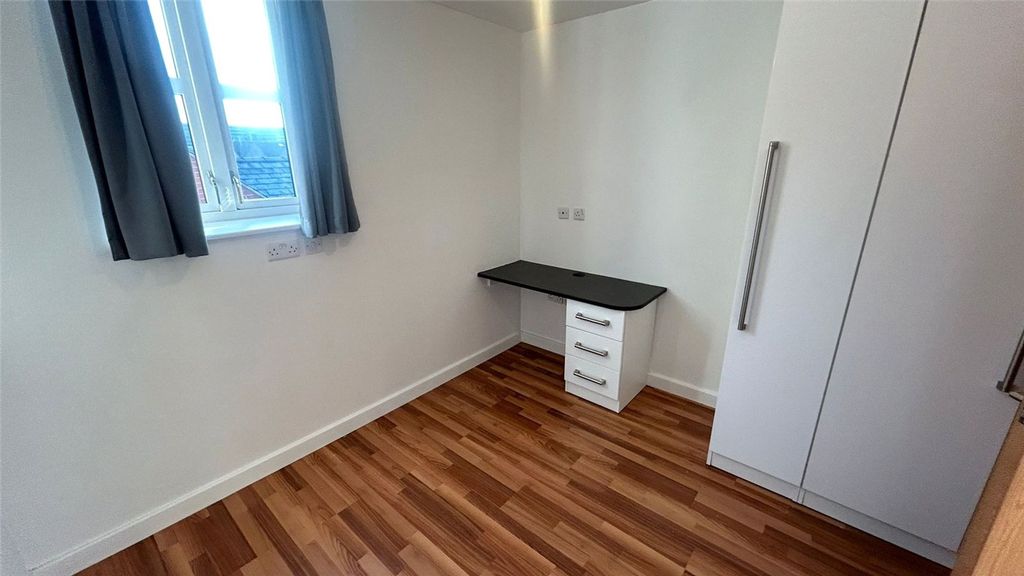 Property photo 3 of 5