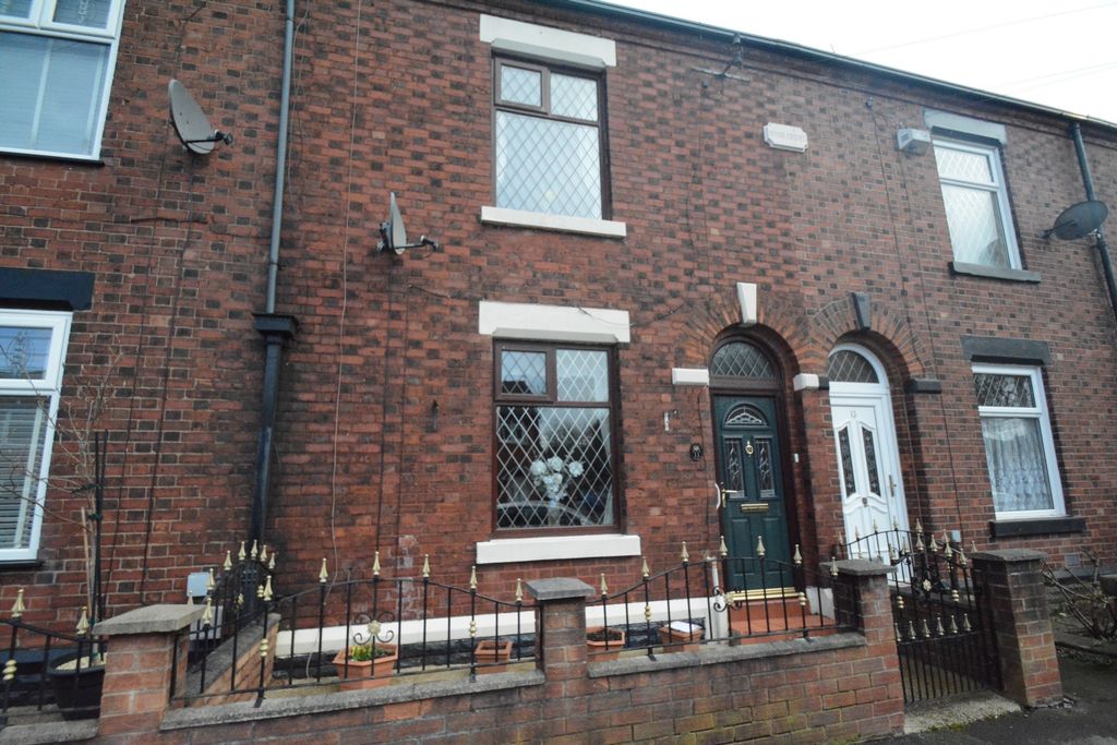 Property photo 1 of 14 Front