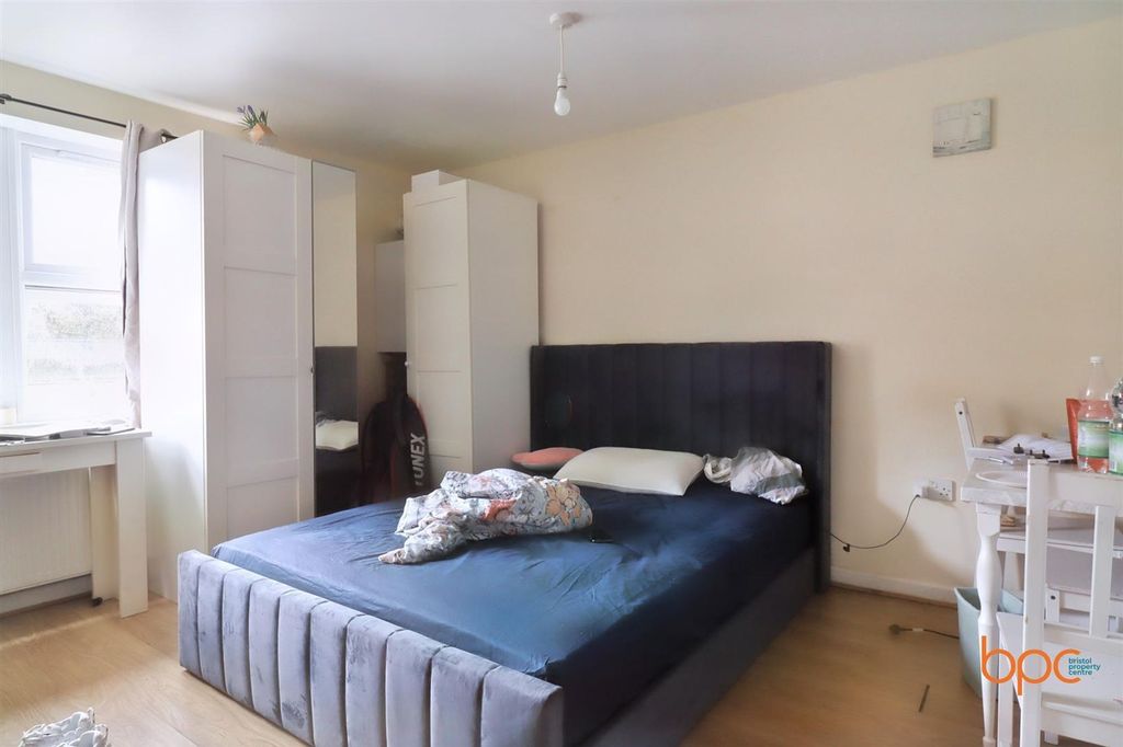 Property photo 2 of 7 mm1Iyccfcpz5S-9Huz9Eicwussm.Jpg