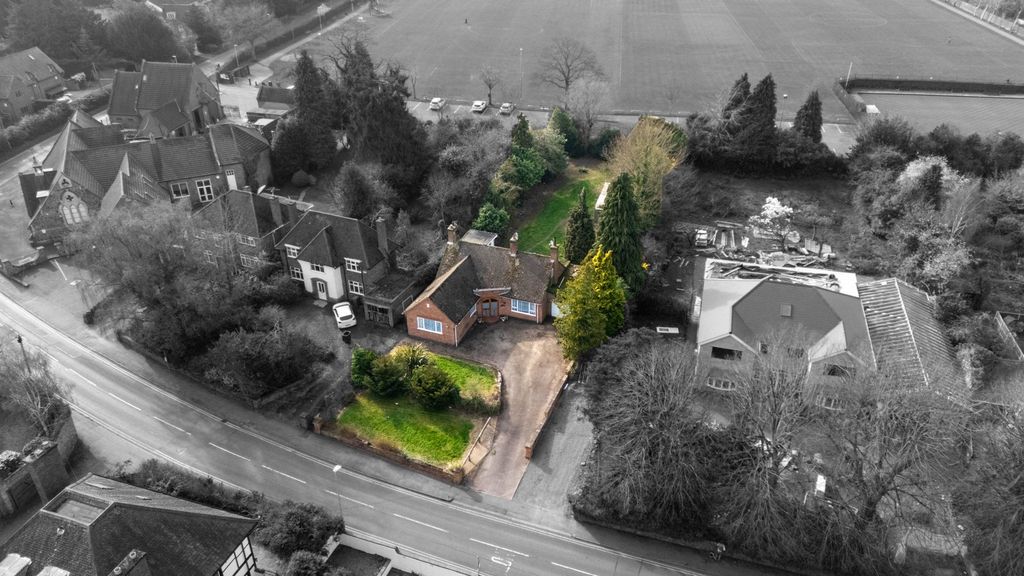 Property photo 2 of 9