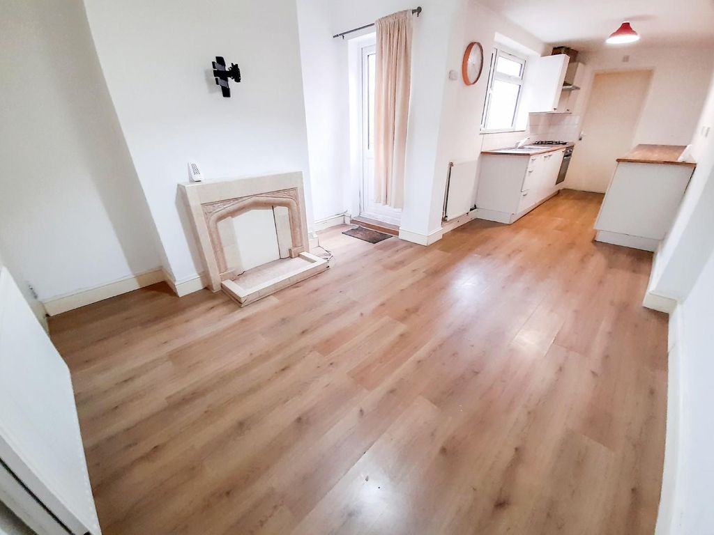 Property photo 3 of 8 20251017_112105.Jpg