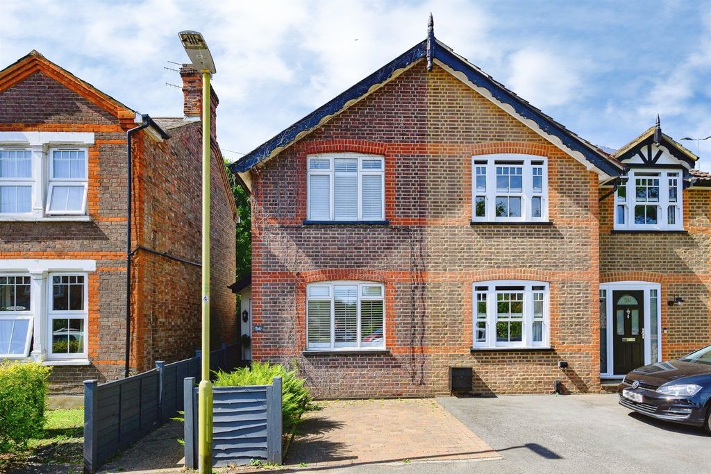 Property photo 1 of 18
