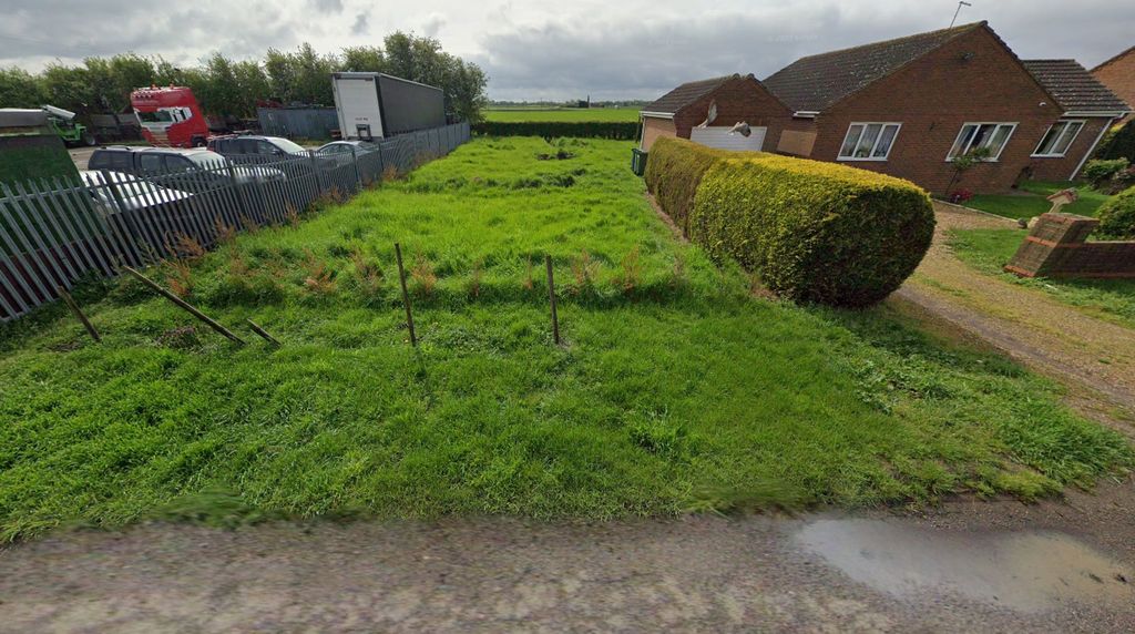 Property photo 1 of 3