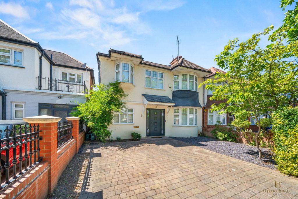 Property photo 1 of 29