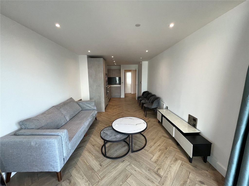 Property photo 2 of 21 Picture 2