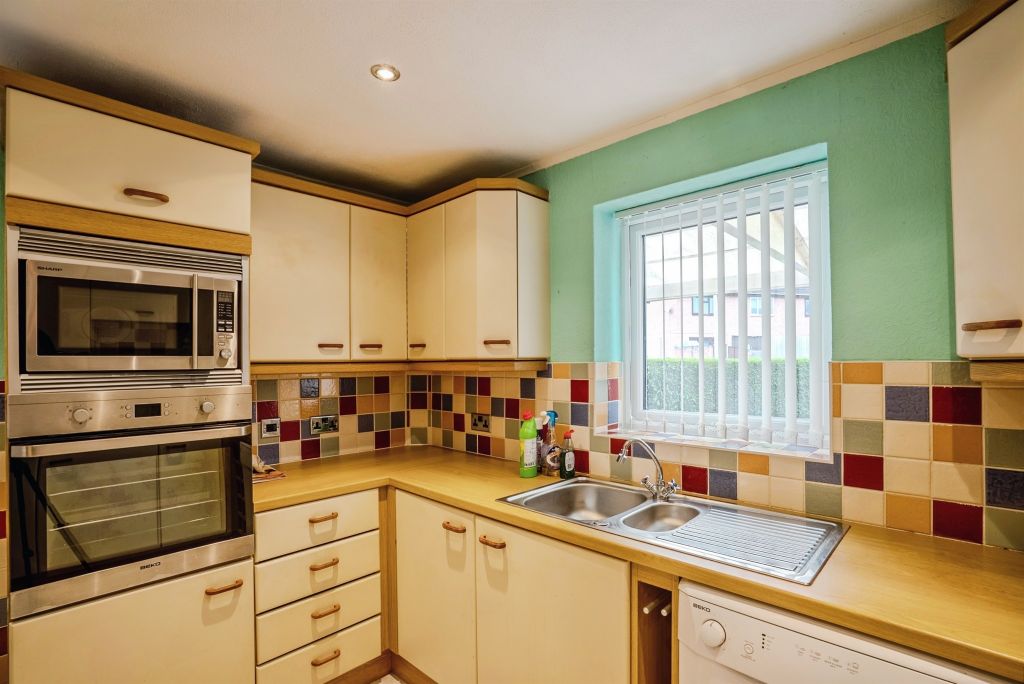 Property photo 3 of 16