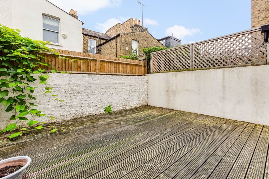 Property photo 3 of 10