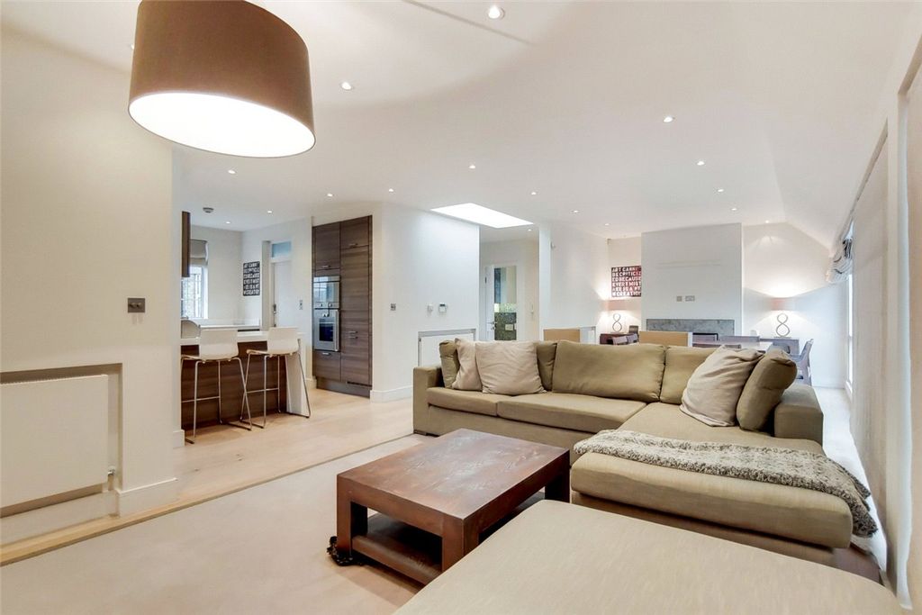 Property photo 1 of 17 Picture No. 04