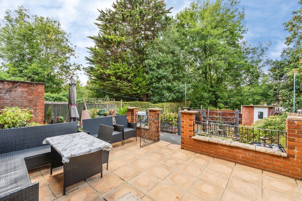 Property photo 1 of 17 Pbox-Img.Jpg