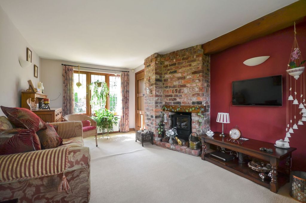 Property photo 2 of 22