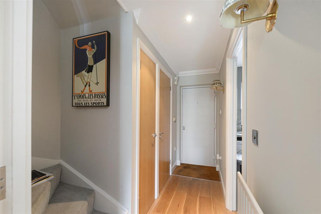 Property photo 2 of 16 40Mcarthur02.Jpg