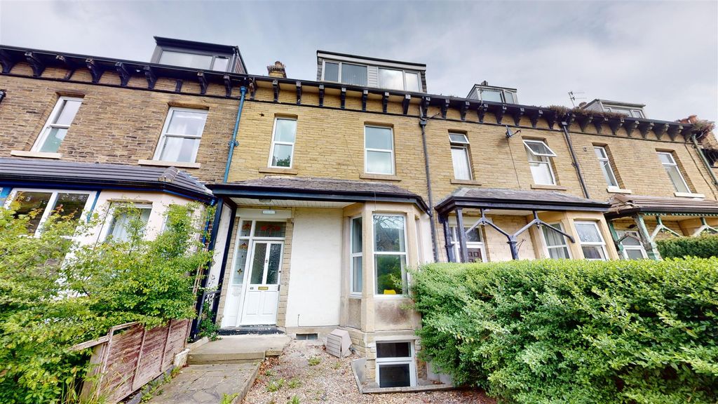 Property photo 2 of 8 69-Kirkgate-Rm2-05052023_210941.Jpg