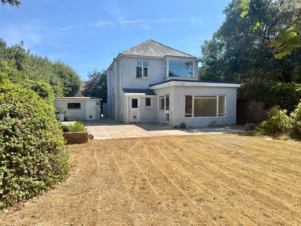 Property photo 2 of 21 Picture No. 29
