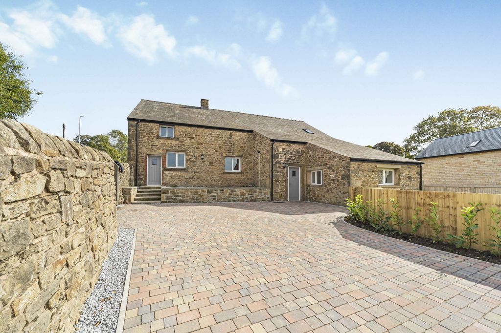 Property photo 1 of 30