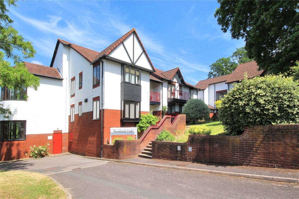 Property photo 1 of 12 Picture No. 15