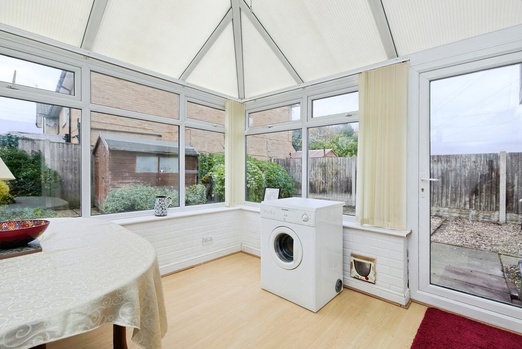 Property photo 3 of 16 Conservatory