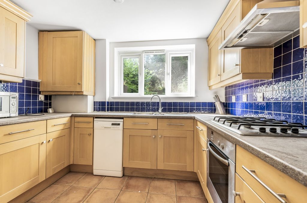 Property photo 3 of 24 Kitchen