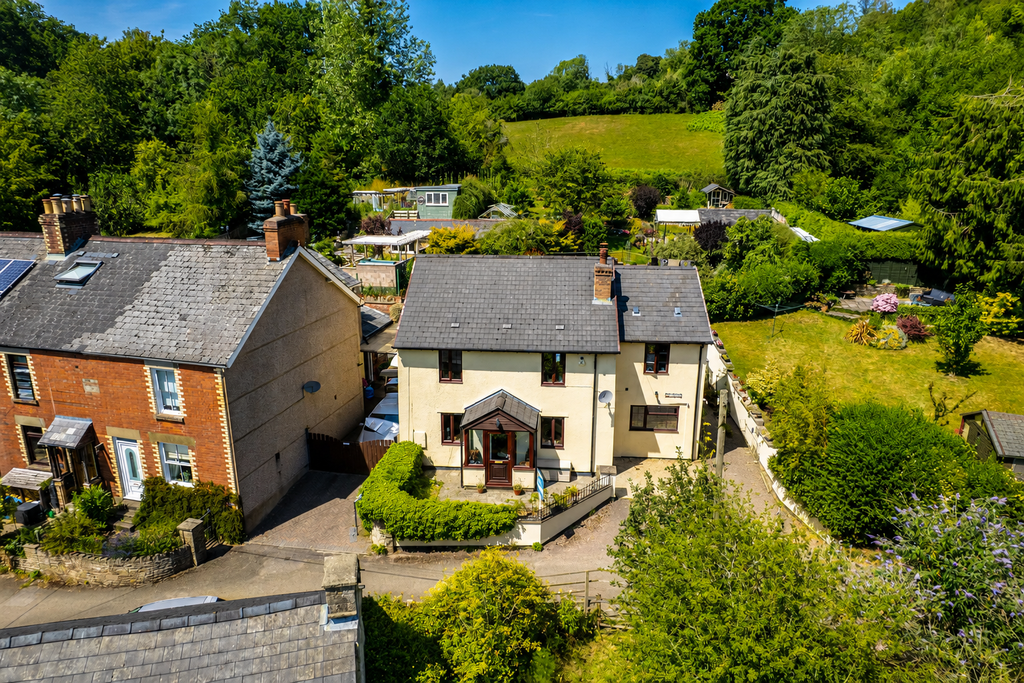 4 bed detached house for saleChurch View, Church Hill, Lydbrook GL17