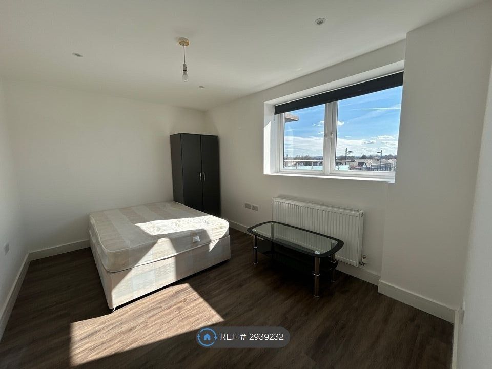 Property photo 2 of 4