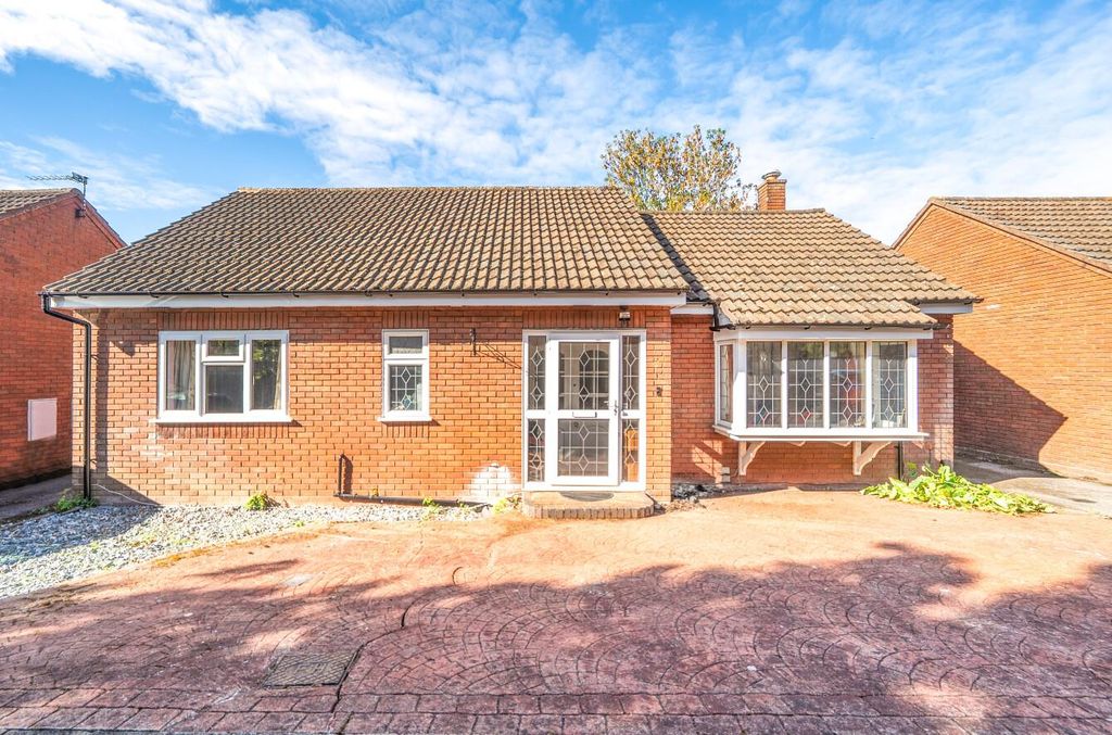 Property photo 1 of 9 Davidson Frost-Wellings, Dfw, Hollybush Close, Har