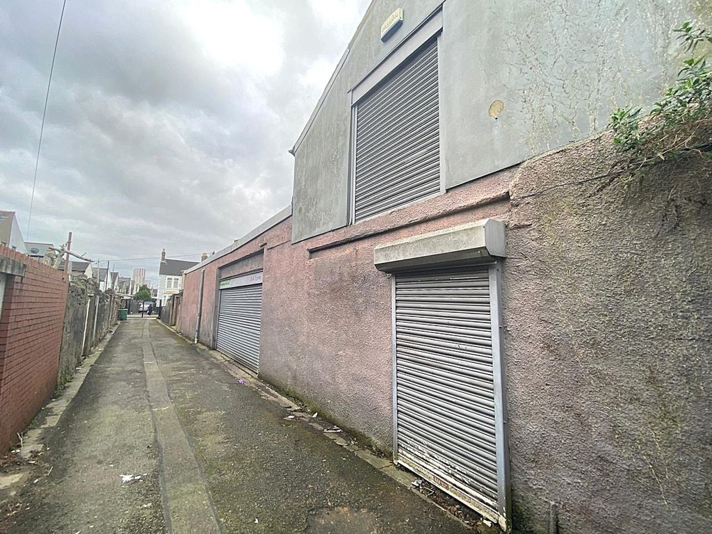 Property photo 1 of 1