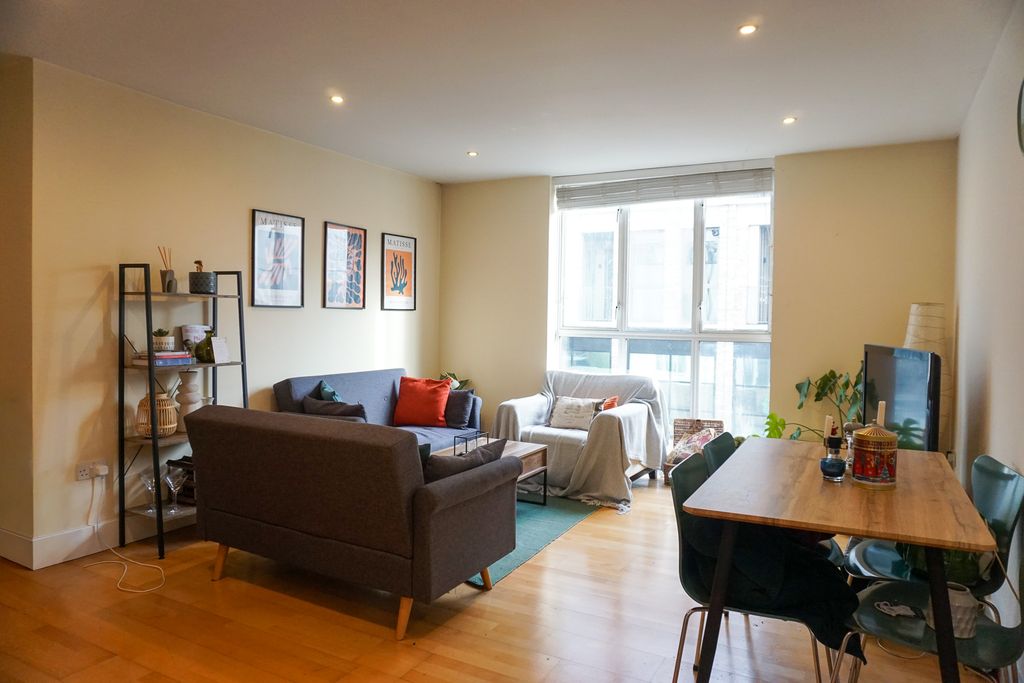 Property photo 1 of 12 Reception Room