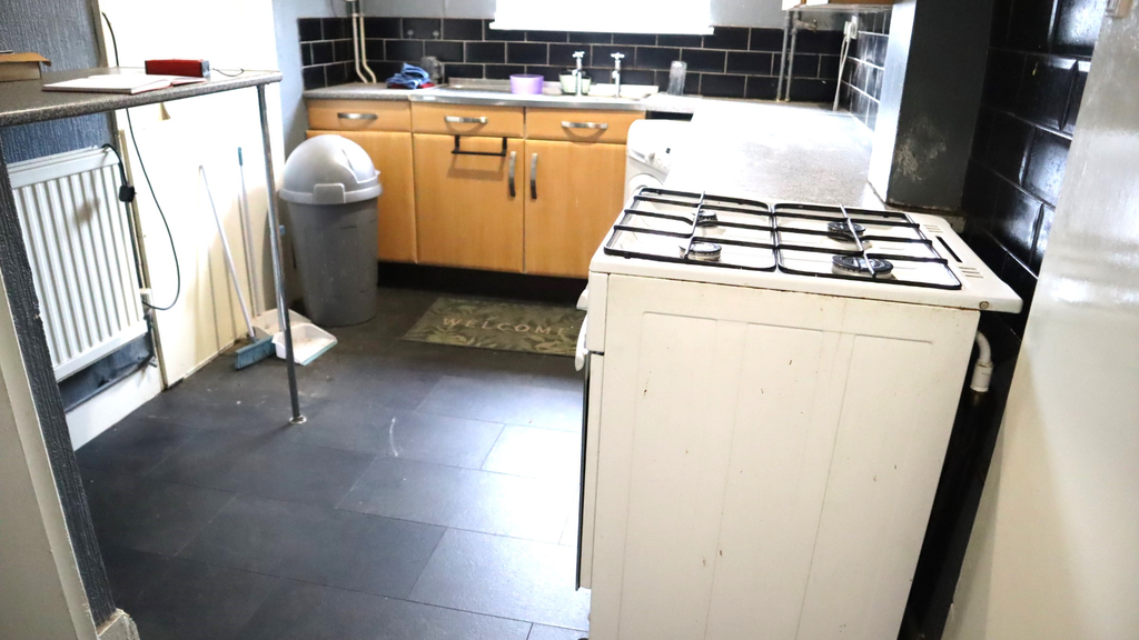 Property photo 1 of 53