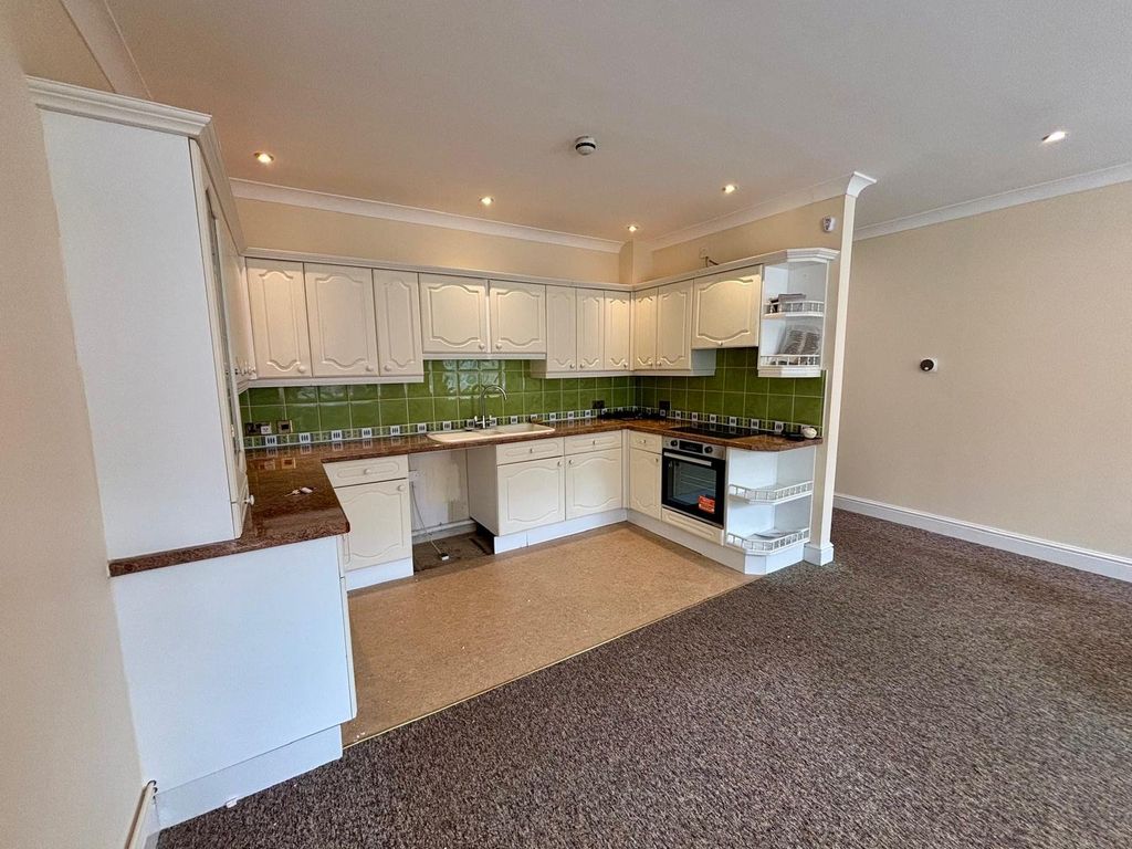 Property photo 3 of 5 Picture No. 16