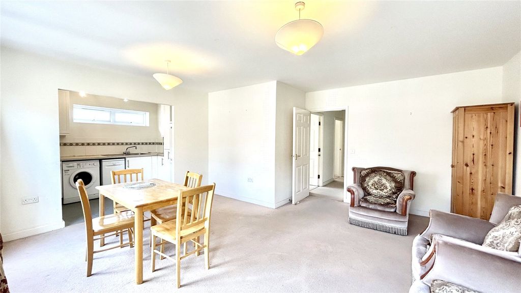 Property photo 3 of 7 Picture No. 26