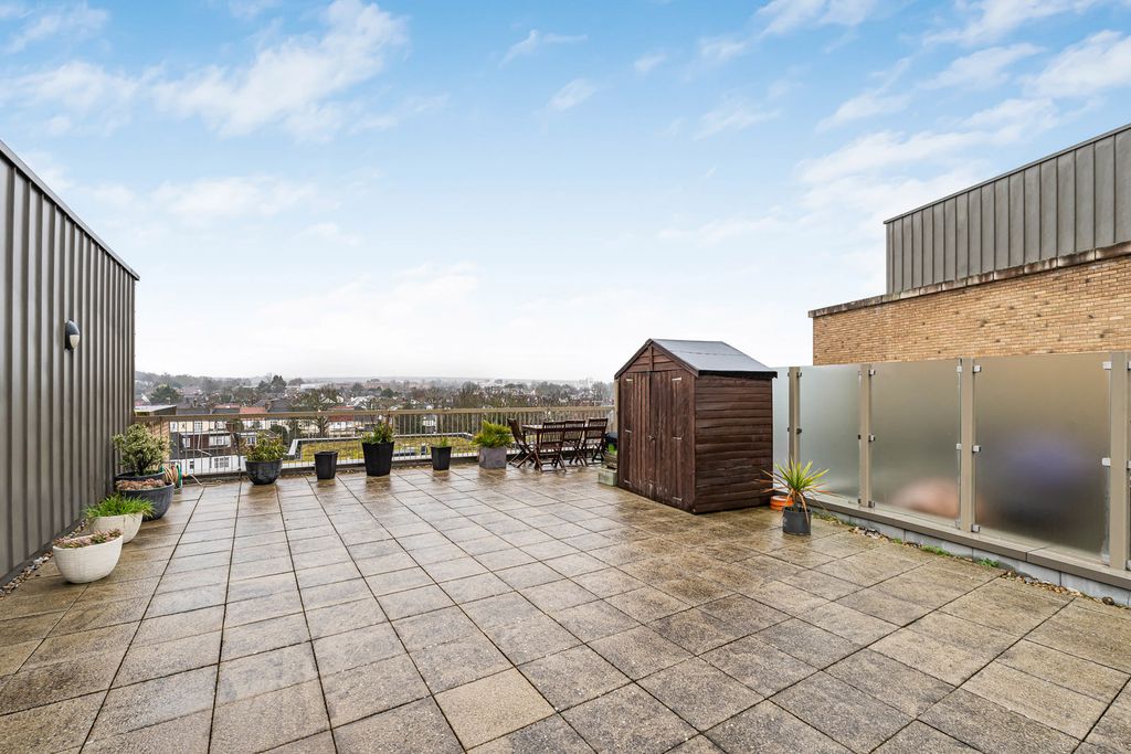 Property photo 2 of 23 Terrace