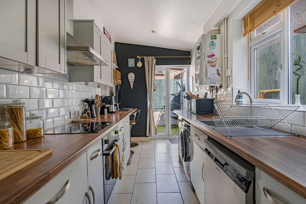 Property photo 2 of 15