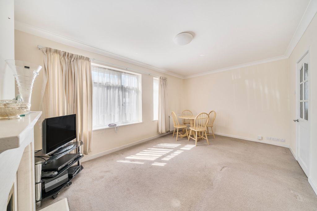 Property photo 3 of 20 1294700-10-682c51...