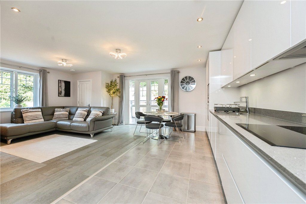 Property photo 1 of 14 Picture No. 34