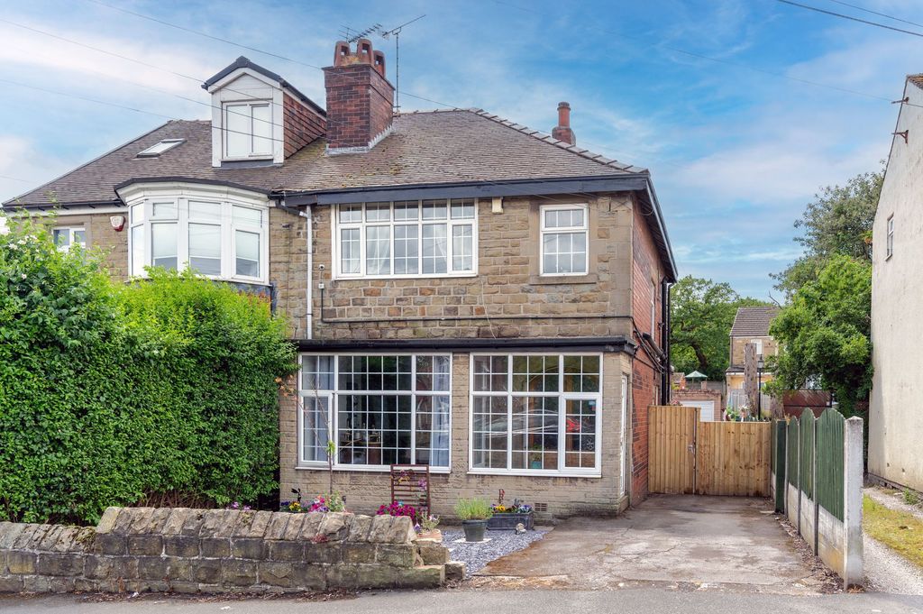 Property photo 1 of 32