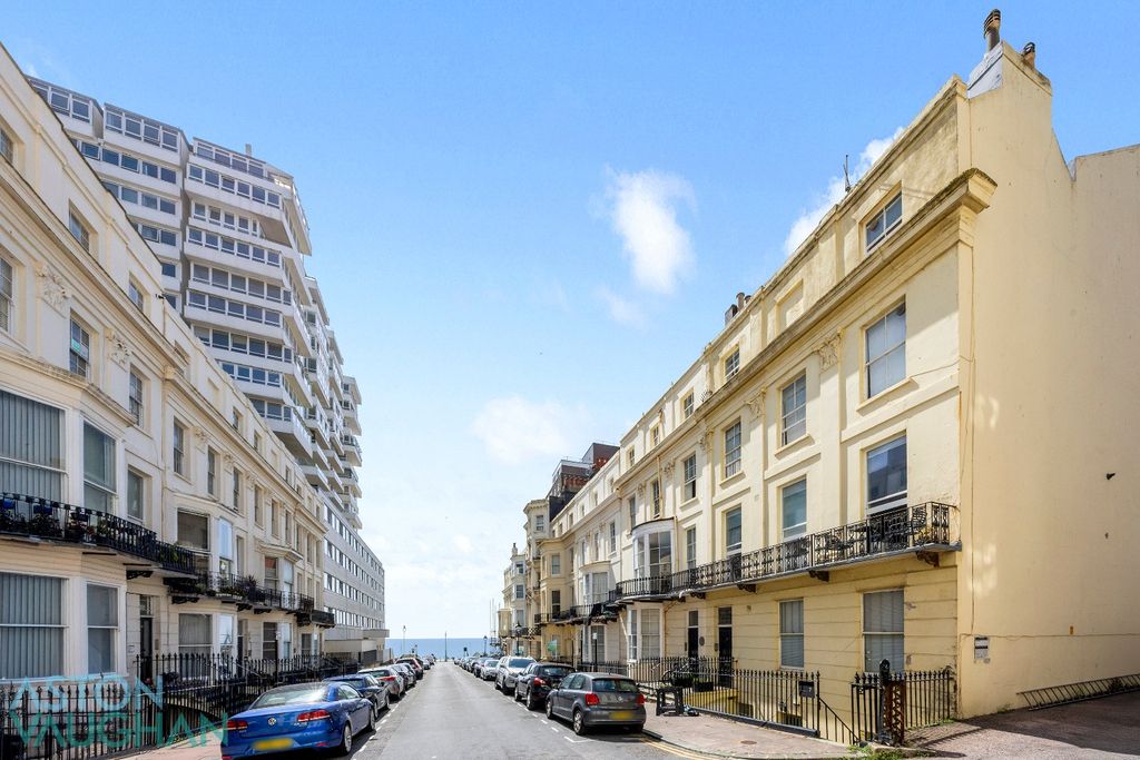 Property photo 1 of 9 4817110